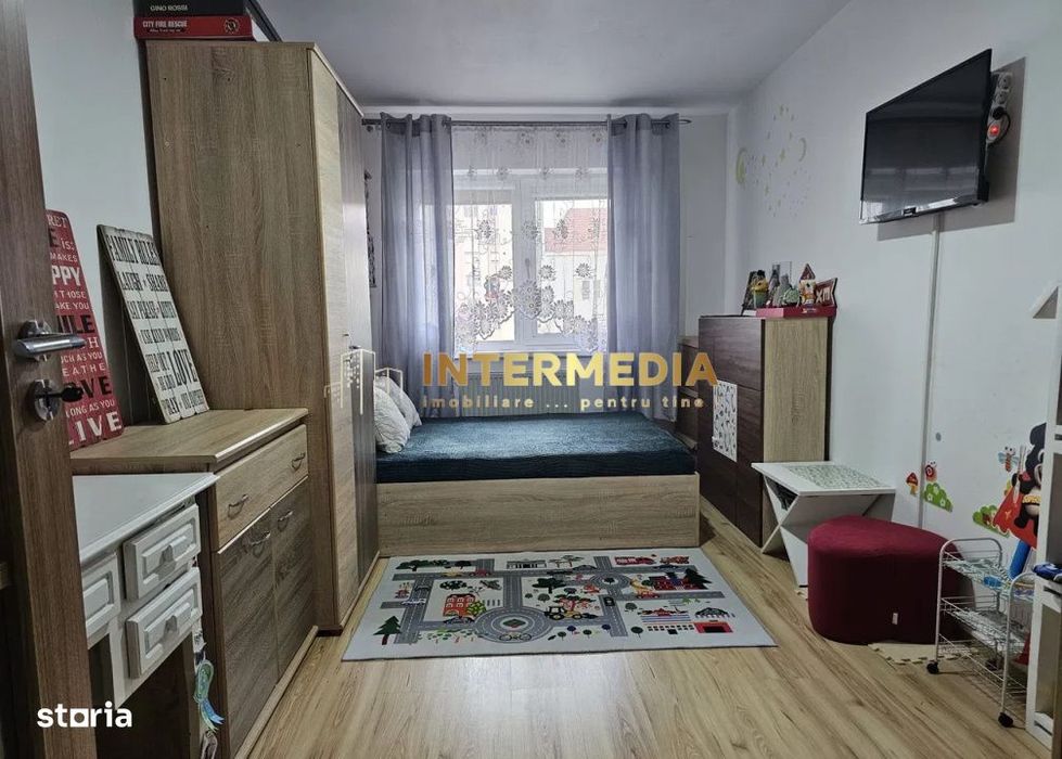 Apartament 3 camere CETATE Bulevard Etaj3 Renovat Total Mobilat Beci P