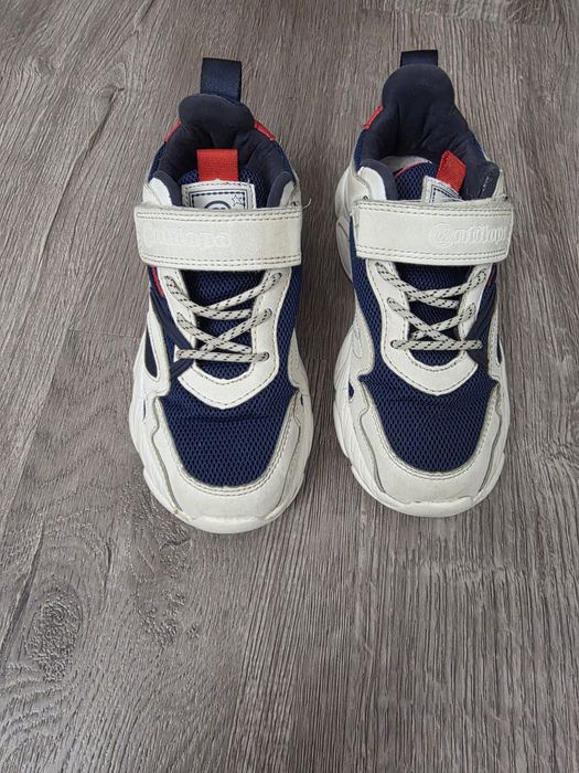 Кроссовки спортивные детские