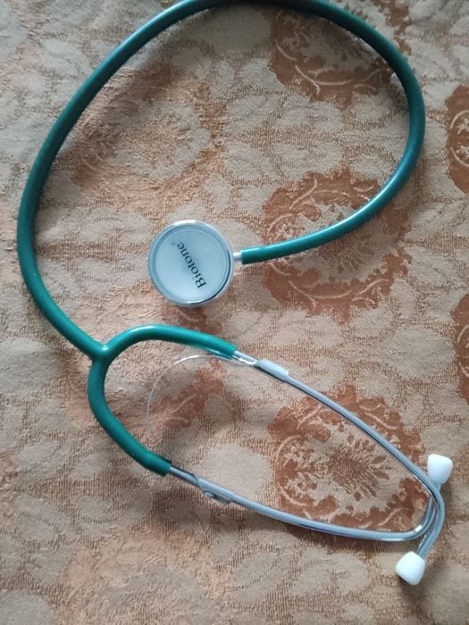 Продам  фонендоскопы.