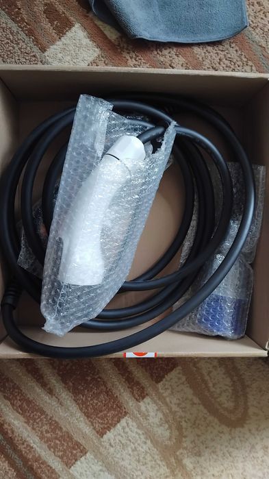 Монофазно зарядно за електромобил 32А 7.5kw