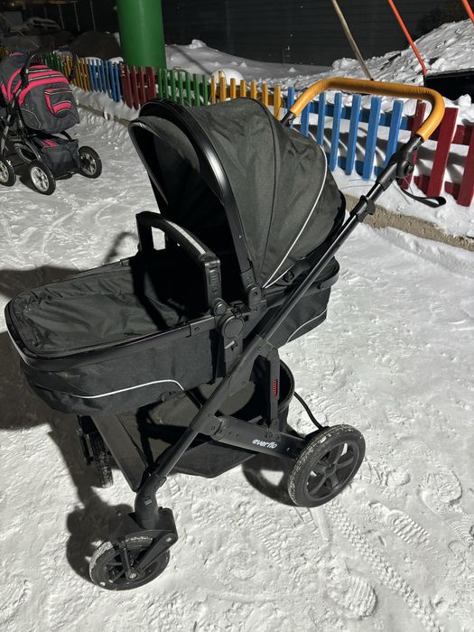 Коляска прогулочная