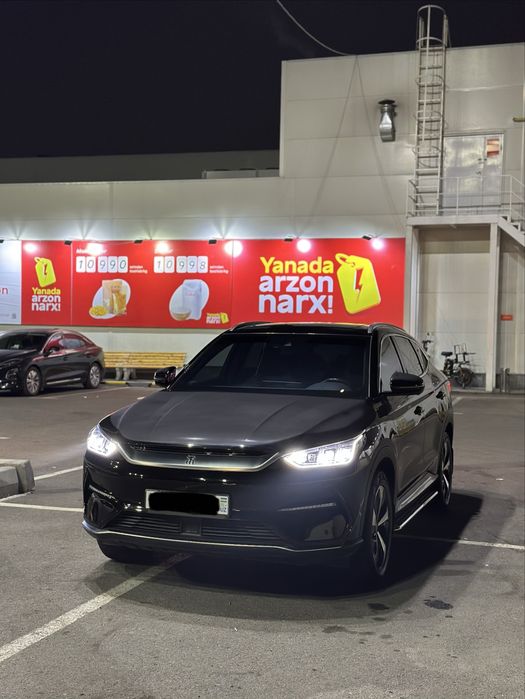 BYD Song Plus Flagship 2022 elektromobil srochna sotiladi