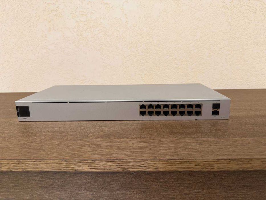 Unifi 16 port poe switch (USW-16-POE)