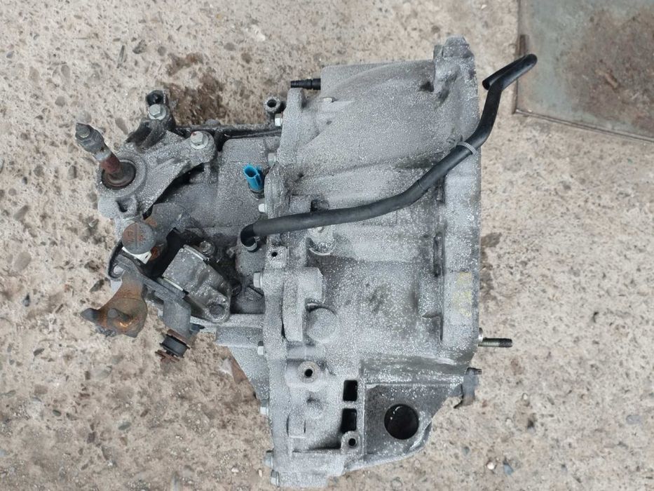 Скоростна кутия за 6-степенна за Nissan Primera P12