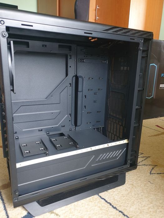 Aerocool P7-C1 TG+ 3* SilentiumPC Corona+ controler RGB