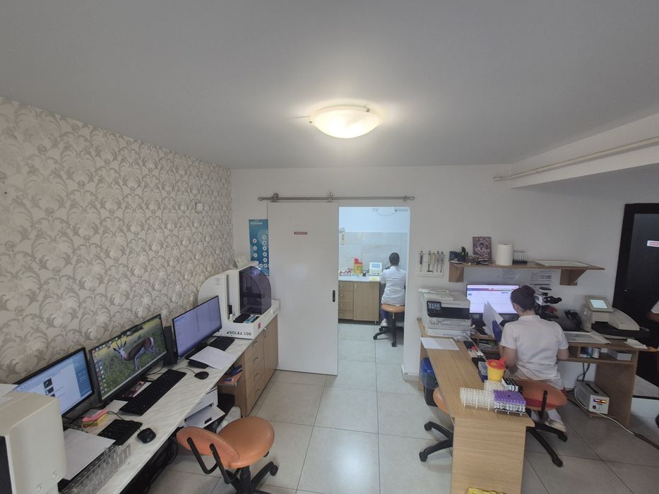 Închiriez spatiu comercial