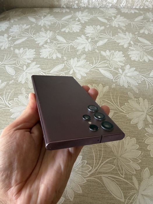 Samsung S 22 Ultra Burgundy