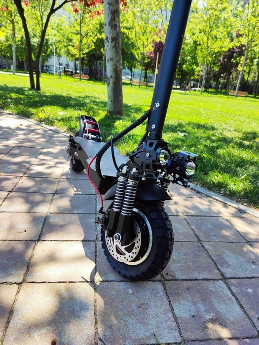 Trotineta Electrica - Noua cu Motor 1600w 48v18ah scuter electric naveta Nou