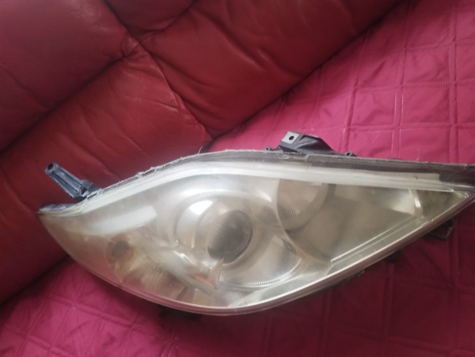 Предни фарове за Мазда 5-90€