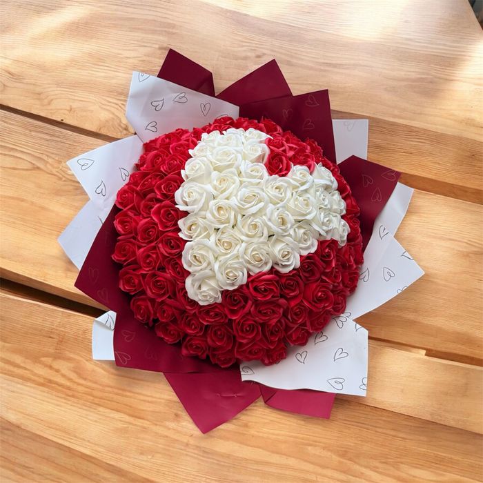 Valentine’s Day buchet 101 Trandafiri