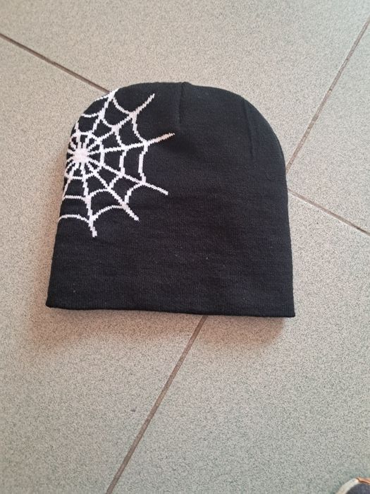 продам шапку grvty visions