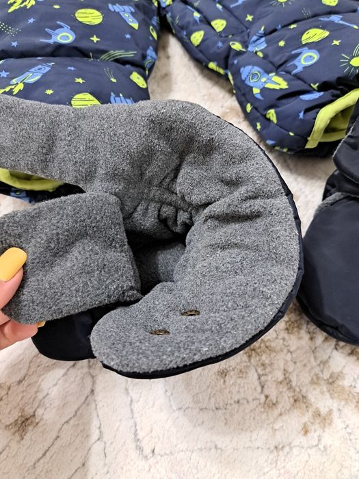 Продам детский комбинезон Демисезон