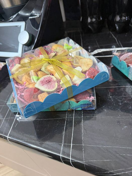 Сублимированные фрукты и мороженное