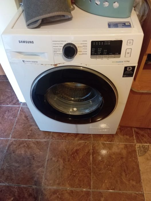 Продам стиральную машину
