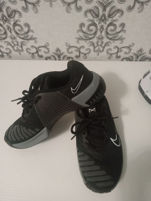 Продам кроссовки Nike METCON 7