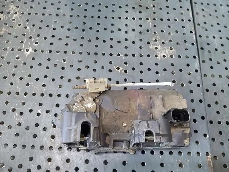 Broasca usa dreapta spate opel vectra c 13210763