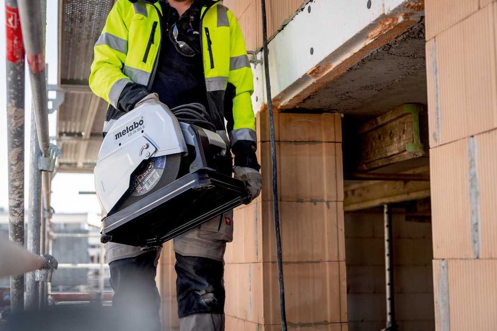 Монтажная пила Metabo CS 22-355