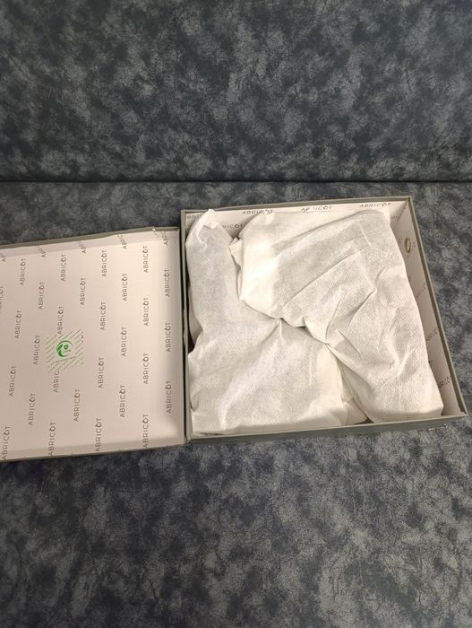 Продаются крутые новые кожаные Челси