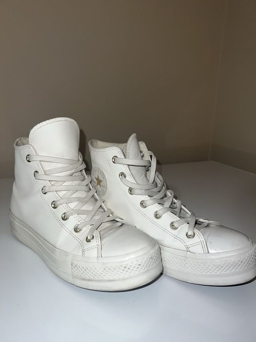 Converse din Piele, 40