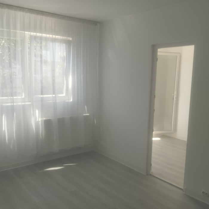 Închiriez apartament cu 2camere Ploiesti zona Mihai Bravu,totul nou, nemobilat