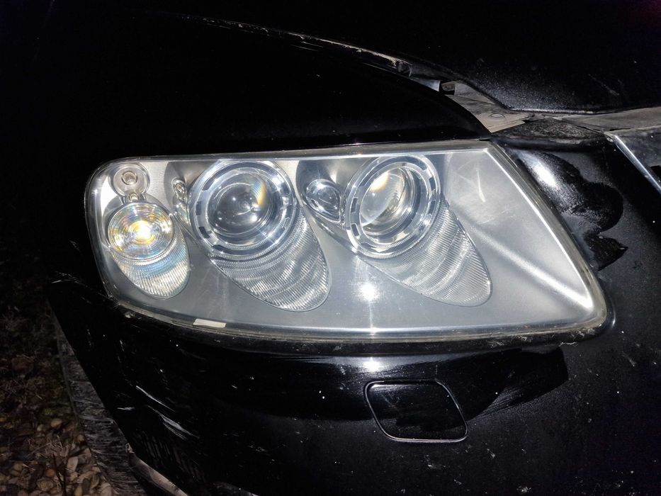 Fata completa Volkswagen Touareg 2003 2006 faruri bi-xenon capota bara