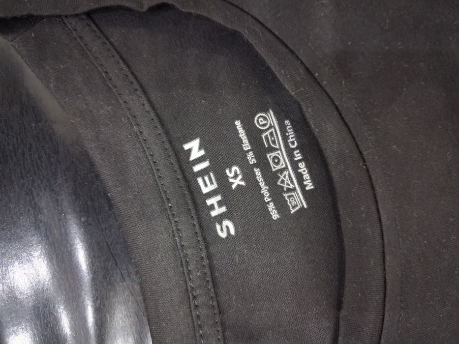 Нови Клинчета 2 дълги 1 къс 1 блуза S размер 20 евро всичко необличани