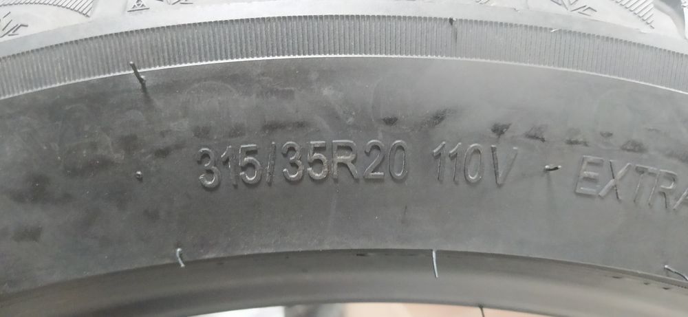 Разноширокие 275/40R20; 315/35R20 Triangle PL02