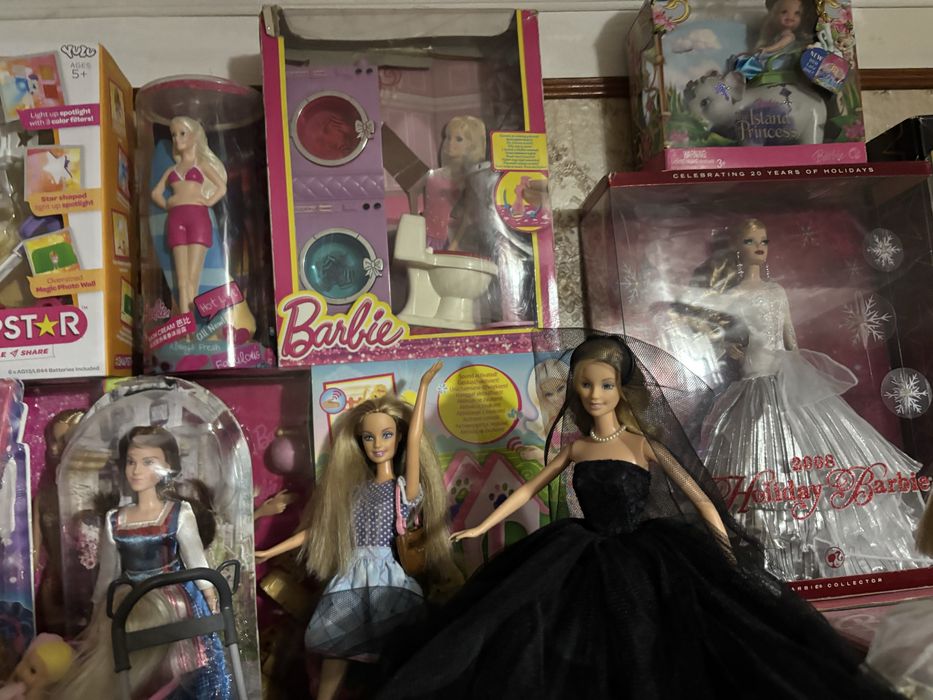 Продам коллекцию барби