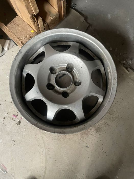 Продам диски с резиной