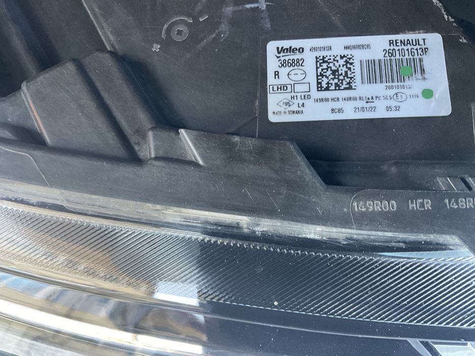 Far Dacia Duster 2021-2024 Y dreapta,stanga