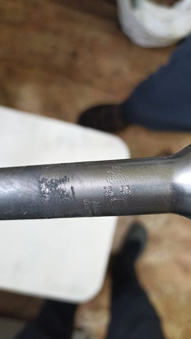 Продам Бур в отличном состояний