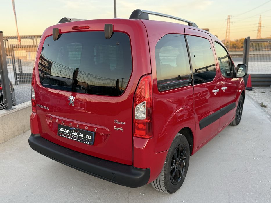 Peugeot Partner 1.6HDI* 2011г* 109к.с* Пътническо*