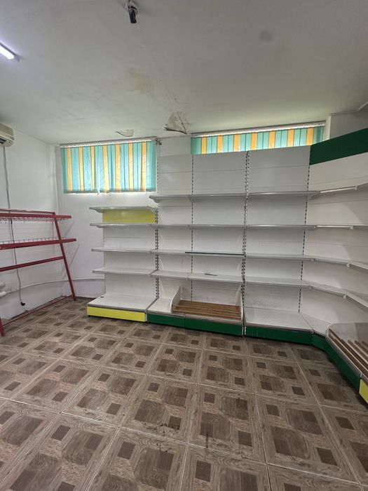 торговые стеллажы, витрины