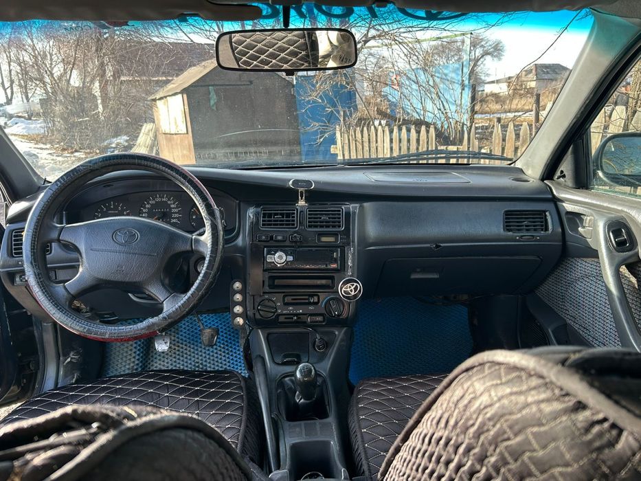 Тайота каринаа Е