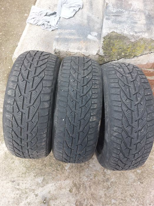 Гуми 16 ки зимни