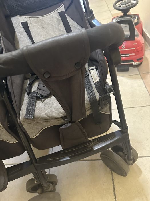 Коляска для двойни