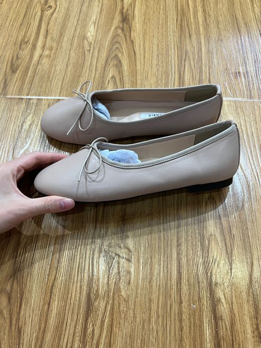 Балетки бежевые новые