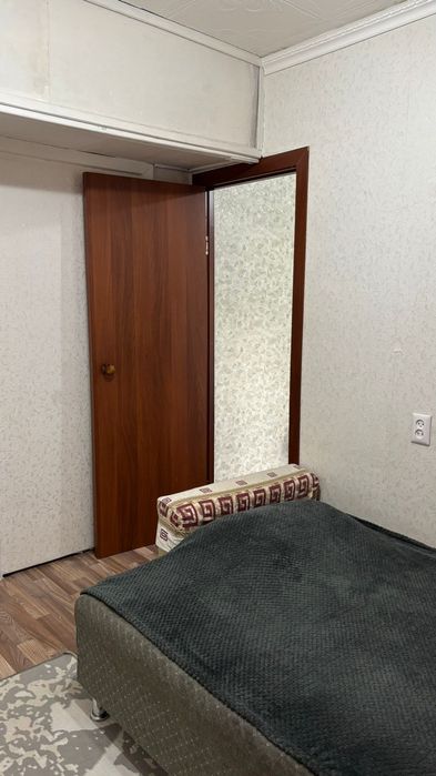 ПРОДАМ КВАРТИРУ 6 микрорайон, 62 дом