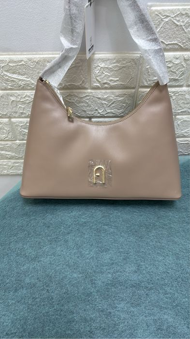 Furla ,чанта от естествена кожа.