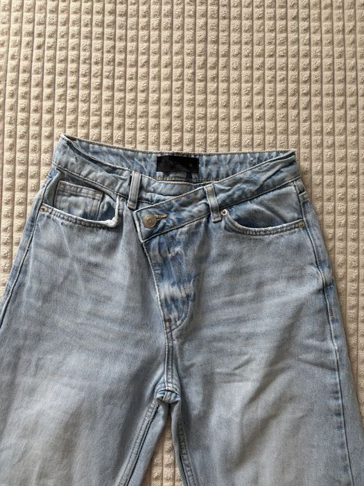 Дънки на ZARA, носени 2 пъти, размер XS, отлично състояние!
