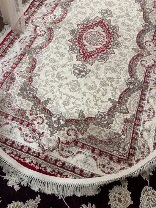 Продаю ковёр хороший