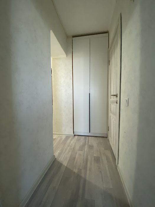 Продается, 2-х комнатная квартира
