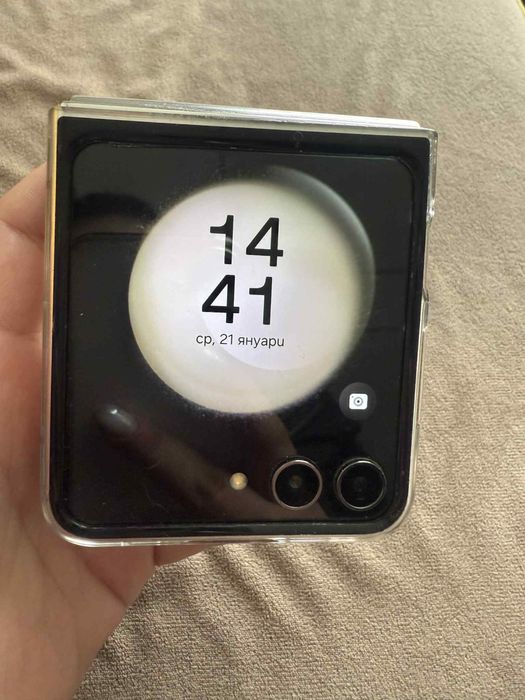 Samsung Galaxy Z Flip 5