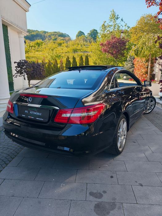 Mercedes-Benz E Mercedes-Benz E220 CDI - Pachet AMG