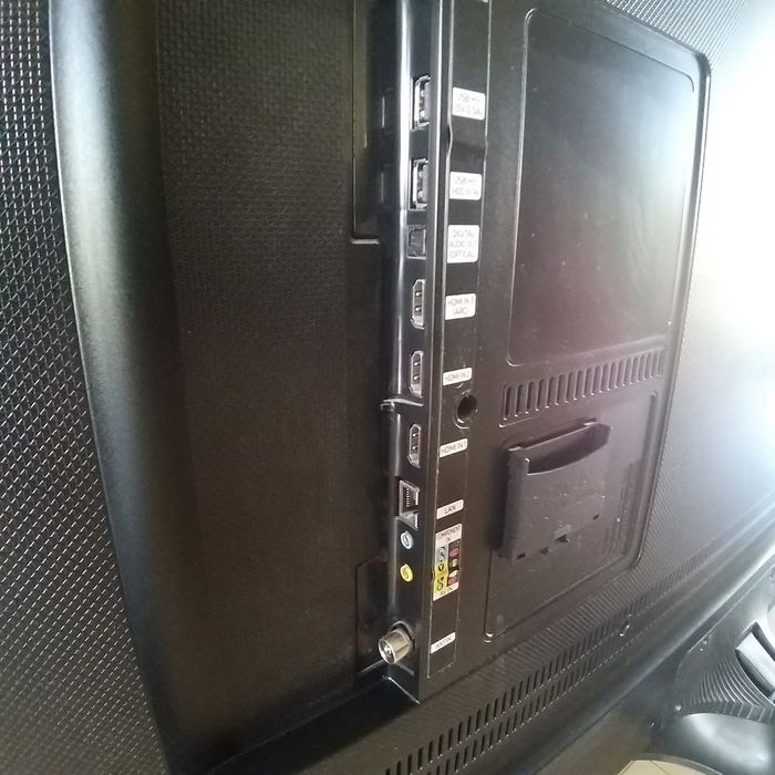 Vând smart  tv Samsung 4k 130cm