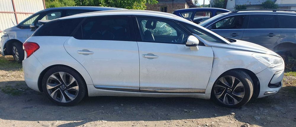 Dezmembrez Citroen DS5 1.6 HDI 2013