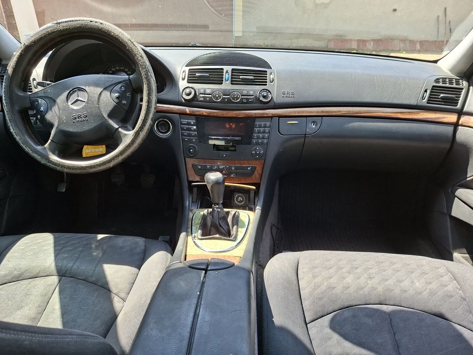 Mercedes w211.220cdi 150k.