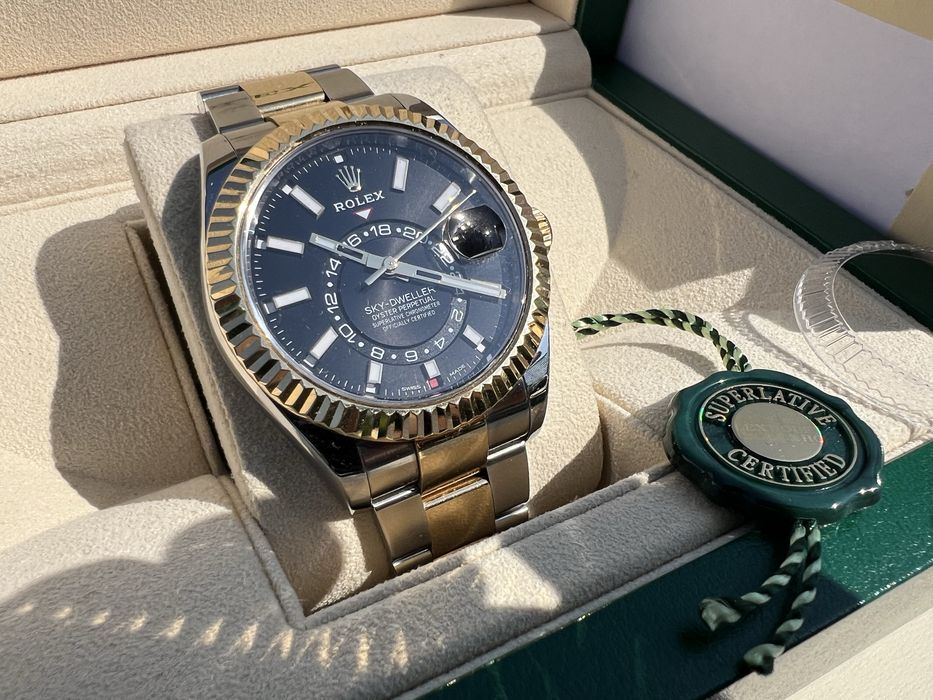 Rolex Sky Dweller Two Tone Gold 42mm Dial Negru
