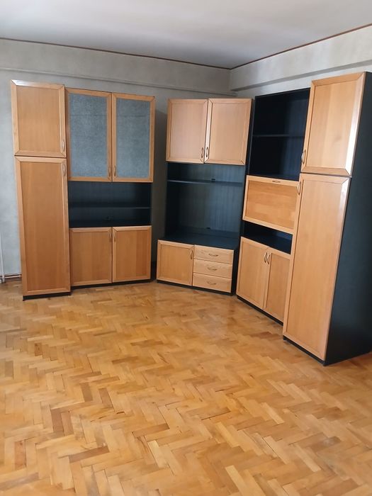 2 Pantofare , Cuier , Fotoliu etc