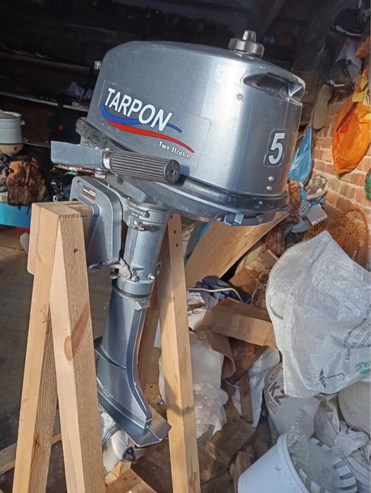 Лодка Hunter Boat